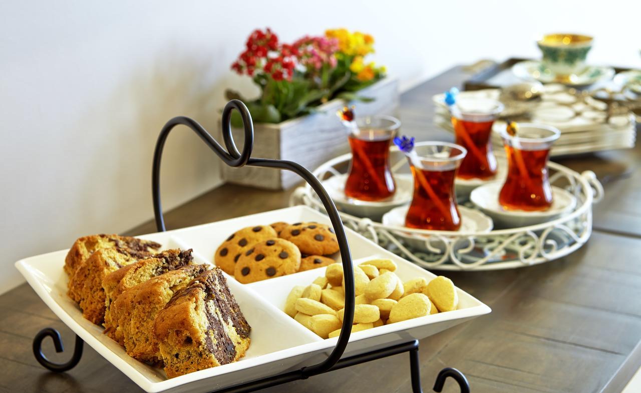 Eritrina Alaçatı Luaran gambar